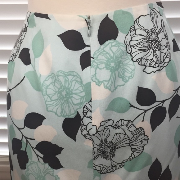Ann Taylor Loft Silk Blend Floral Skirt Size 16 - Picture 7 of 8